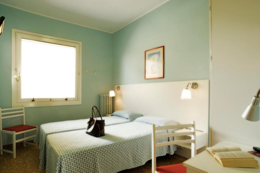לאיגואליה Hotel Del Golfo מראה חיצוני תמונה